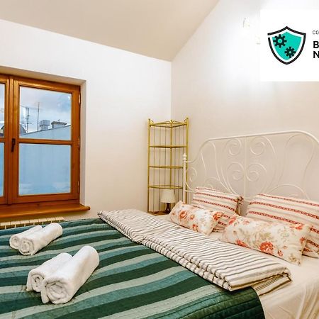 Ok Main Square Apartments Краків Екстер'єр фото