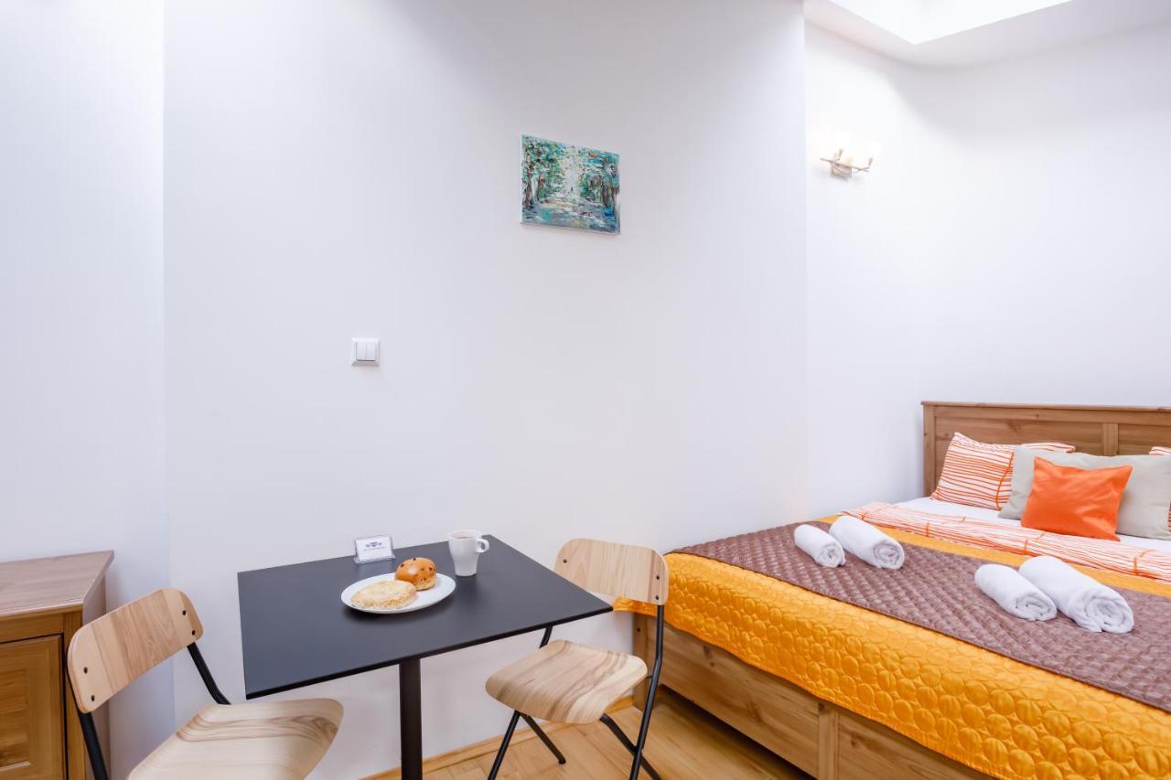 Ok Main Square Apartments Краків Екстер'єр фото
